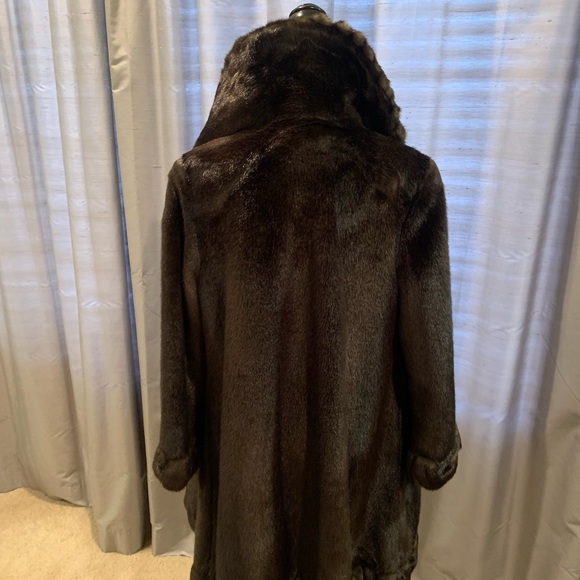 Brown Mink Faux Fur Coat - Picture 9 of 9